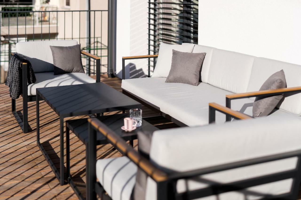 Apartment La