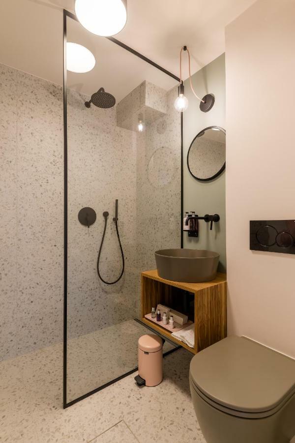 Apartment La *