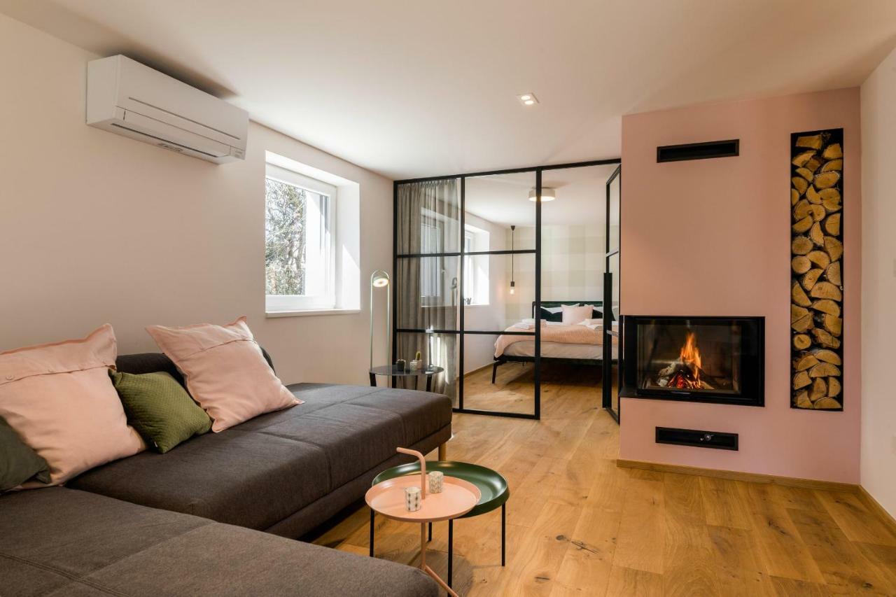 La Apartment *